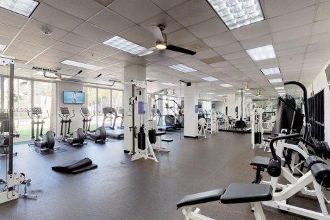 Condominio en venta en Sunny Isles Beach, Florida, 1 dormitorio, 93.37 m2 № 1938000 - foto 19