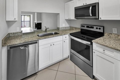 Copropriété à louer à Clearwater, Floride: 2 chambres, 102.56 m2 № 2388577 - photo 4