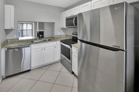 Copropriété à louer à Clearwater, Floride: 2 chambres, 102.56 m2 № 2388577 - photo 3
