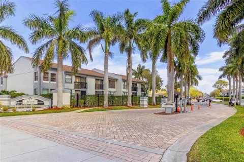 Copropriété à louer à Clearwater, Floride: 2 chambres, 102.56 m2 № 2388577 - photo 2