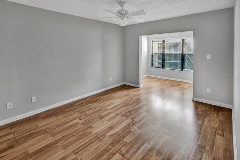 Copropriété à louer à Clearwater, Floride: 2 chambres, 102.56 m2 № 2388577 - photo 13
