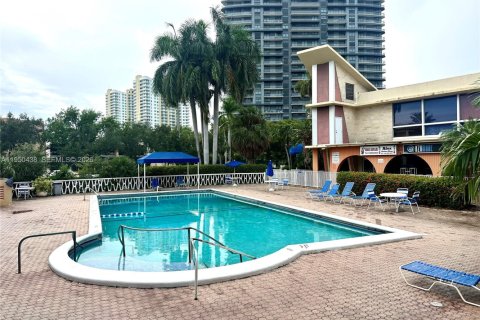 Купить кондоминиум в Халландейл-Бич, Флорида 1 спальня, 29.73м2, № 2005951 - фото 8