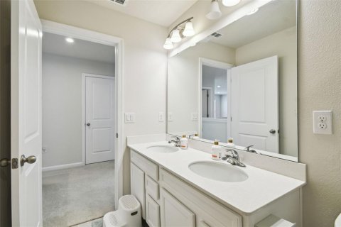 House in Lake Alfred, Florida 4 bedrooms, 255.3 sq.m. № 1796525 - photo 23