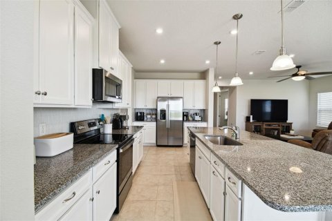 House in Lake Alfred, Florida 4 bedrooms, 255.3 sq.m. № 1796525 - photo 10