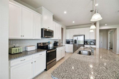 House in Lake Alfred, Florida 4 bedrooms, 255.3 sq.m. № 1796525 - photo 11