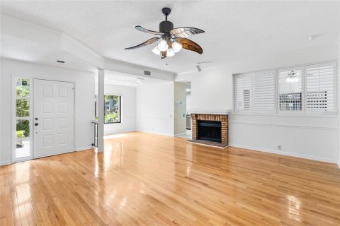 Condo in Palm Harbor, Florida, 3 bedrooms № 2201274 - photo 5