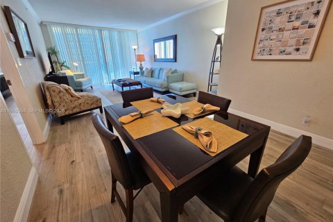 Copropriété à louer à Hollywood, Floride: 1 chambre, 77.57 m2 № 2029235 - photo 7