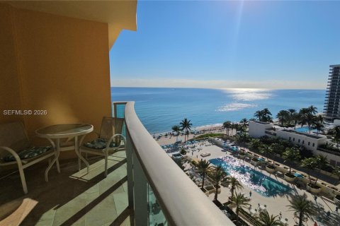 Condo à Hollywood, Floride, 1 chambre  № 2029235