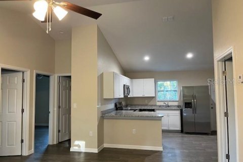 House in Summerfield, Florida 3 bedrooms, 104.52 sq.m. № 1724652 - photo 3