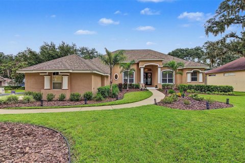 Villa ou maison à vendre à Valrico, Floride: 5 chambres, 341.42 m2 № 2397118 - photo 2