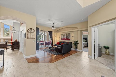 Villa ou maison à vendre à Valrico, Floride: 5 chambres, 341.42 m2 № 2397118 - photo 10