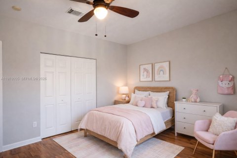 Townhouse in Miami, Florida 4 bedrooms, 157.75 sq.m. № 2044510 - photo 13