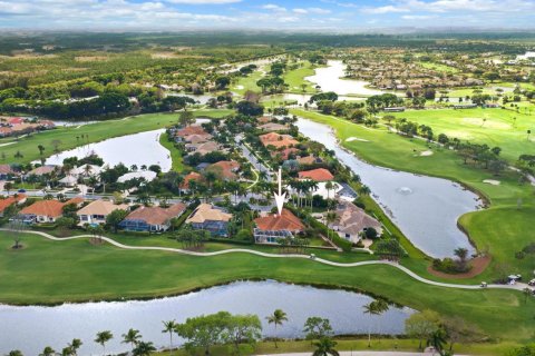 Villa ou maison à West Palm Beach, Floride 4 chambres, 330.64 m2 № 2248562