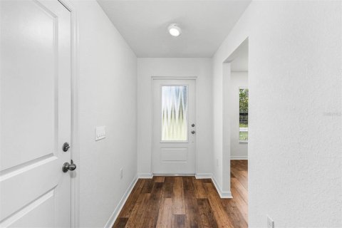 House in Port Charlotte, Florida 3 bedrooms, 117.99 sq.m. № 645946 - photo 4