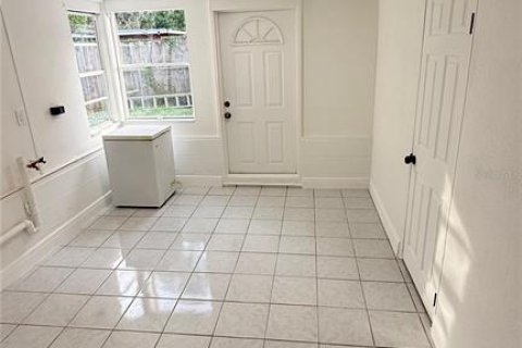 Apartment in New Port Richey, Florida 2 bedrooms, 115.94 sq.m. № 2207904 - photo 6
