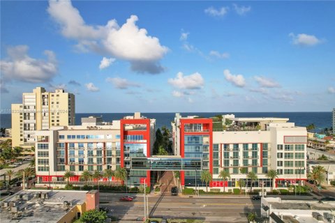 Copropriété à vendre à Hollywood, Floride: 1 chambre, 33.72 m2 № 1764809 - photo 2