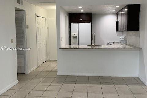 Condo in Miami, Florida, 1 bedroom № 2026093 - photo 5