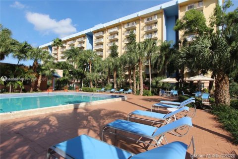 Condo in Miami, Florida, 1 bedroom № 2026093 - photo 15