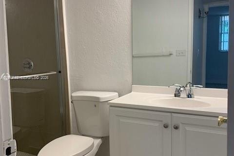 Condo in Miami, Florida, 1 bedroom № 2026093 - photo 12