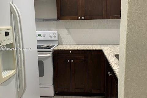 Condo in Miami, Florida, 1 bedroom № 2026093 - photo 4