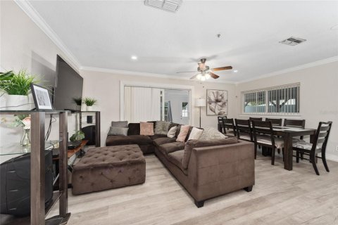 Villa ou maison à vendre à Orlando, Floride: 3 chambres, 132.94 m2 № 1514245 - photo 4