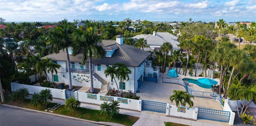 Casa en Sarasota, Florida 4 dormitorios, 431.53 m2 № 2131236