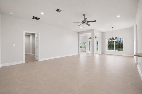 Villa ou maison à vendre à Port St. Lucie, Floride: 4 chambres, 210.42 m2 № 2087580 - photo 6