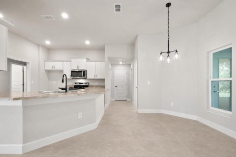 Villa ou maison à vendre à Port St. Lucie, Floride: 4 chambres, 210.42 m2 № 2087580 - photo 5