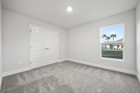 Villa ou maison à vendre à Port St. Lucie, Floride: 4 chambres, 210.42 m2 № 2087580 - photo 13