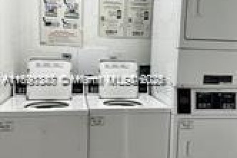 Appartement à louer à Hialeah, Floride: 2 chambres, 71.07 m2 № 1946888 - photo 22