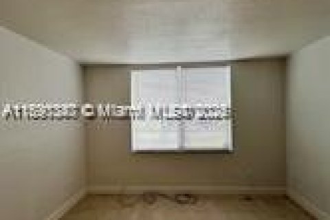 Appartement à louer à Hialeah, Floride: 2 chambres, 71.07 m2 № 1946888 - photo 13