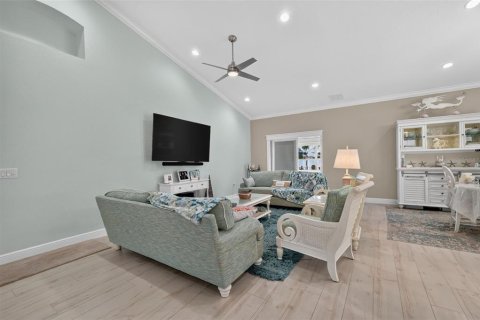Villa ou maison à vendre à Oxford, Floride: 3 chambres, 183.2 m2 № 2210089 - photo 8