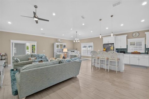 Villa ou maison à vendre à Oxford, Floride: 3 chambres, 183.2 m2 № 2210089 - photo 7