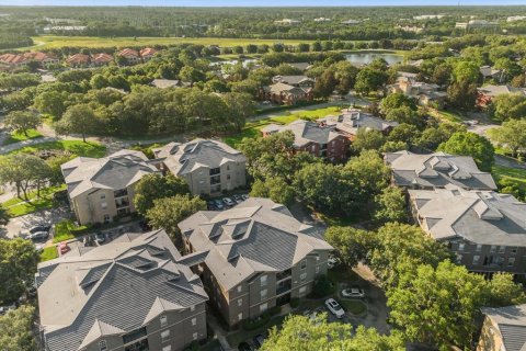 Condo in Lake Mary, Florida, 2 bedrooms № 2224888 - photo 21
