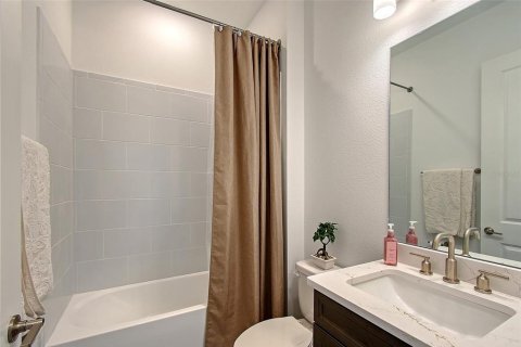 House in Palmetto, Florida 3 bedrooms, 216.93 sq.m. № 1742759 - photo 26