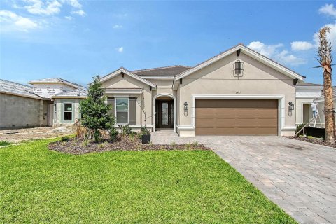 House in Palmetto, Florida 3 bedrooms, 216.93 sq.m. № 1742759 - photo 1