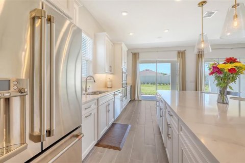 House in Palmetto, Florida 3 bedrooms, 216.93 sq.m. № 1742759 - photo 11