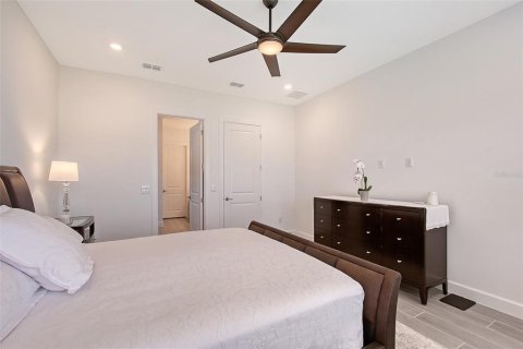 House in Palmetto, Florida 3 bedrooms, 216.93 sq.m. № 1742759 - photo 19