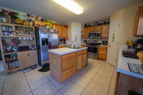 House in Kissimmee, Florida 4 bedrooms, 264.21 sq.m. № 1616947 - photo 5