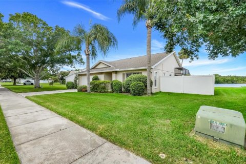 House in Winter Garden, Florida 3 bedrooms, 132.94 sq.m. № 1849873 - photo 6