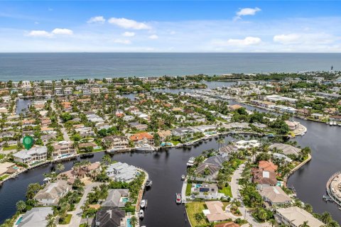 Villa ou maison à vendre à Lighthouse Point, Floride: 7 chambres, 866.69 m2 № 2085239 - photo 5