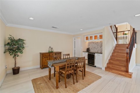 House in Pembroke Pines, Florida 3 bedrooms, 193.05 sq.m. № 1951438 - photo 22