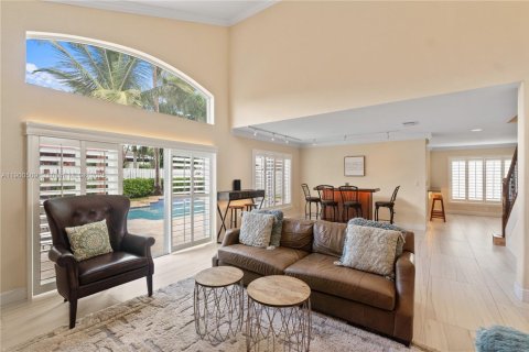 House in Pembroke Pines, Florida 3 bedrooms, 193.05 sq.m. № 1951438 - photo 4