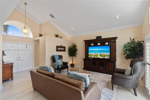 House in Pembroke Pines, Florida 3 bedrooms, 193.05 sq.m. № 1951438 - photo 25