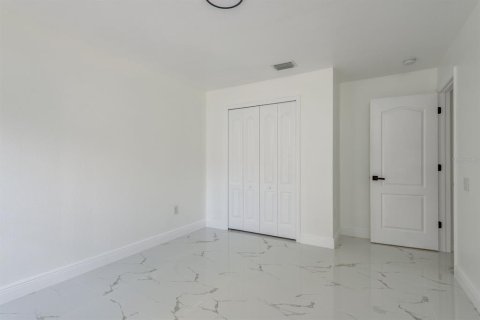 House in Wesley Chapel, Florida 4 bedrooms, 235.41 sq.m. № 2095841 - photo 25