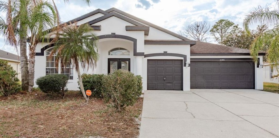 House in Wesley Chapel, Florida 4 bedrooms, 235.41 sq.m. № 2095841