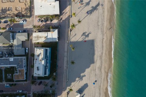 Снять в аренду виллу или дом в Холливуд, Флорида 1 спальня, 83.61м2, № 1948066 - фото 28