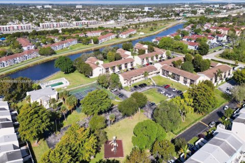 Condominio en alquiler en Cutler Bay, Florida, 2 dormitorios, 87.33 m2 № 2029788 - foto 18