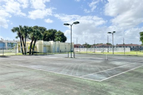 Condominio en alquiler en Cutler Bay, Florida, 2 dormitorios, 87.33 m2 № 2029788 - foto 17