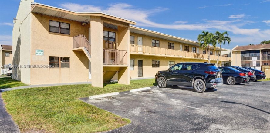 Condominio en Cutler Bay, Florida, 2 dormitorios  № 2029788